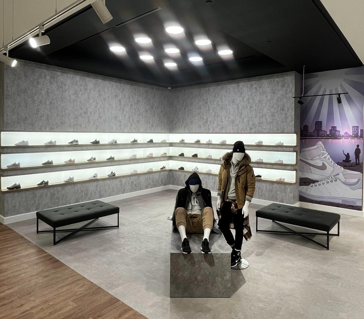 Sporting Life Mapleview, Sneaker Shop