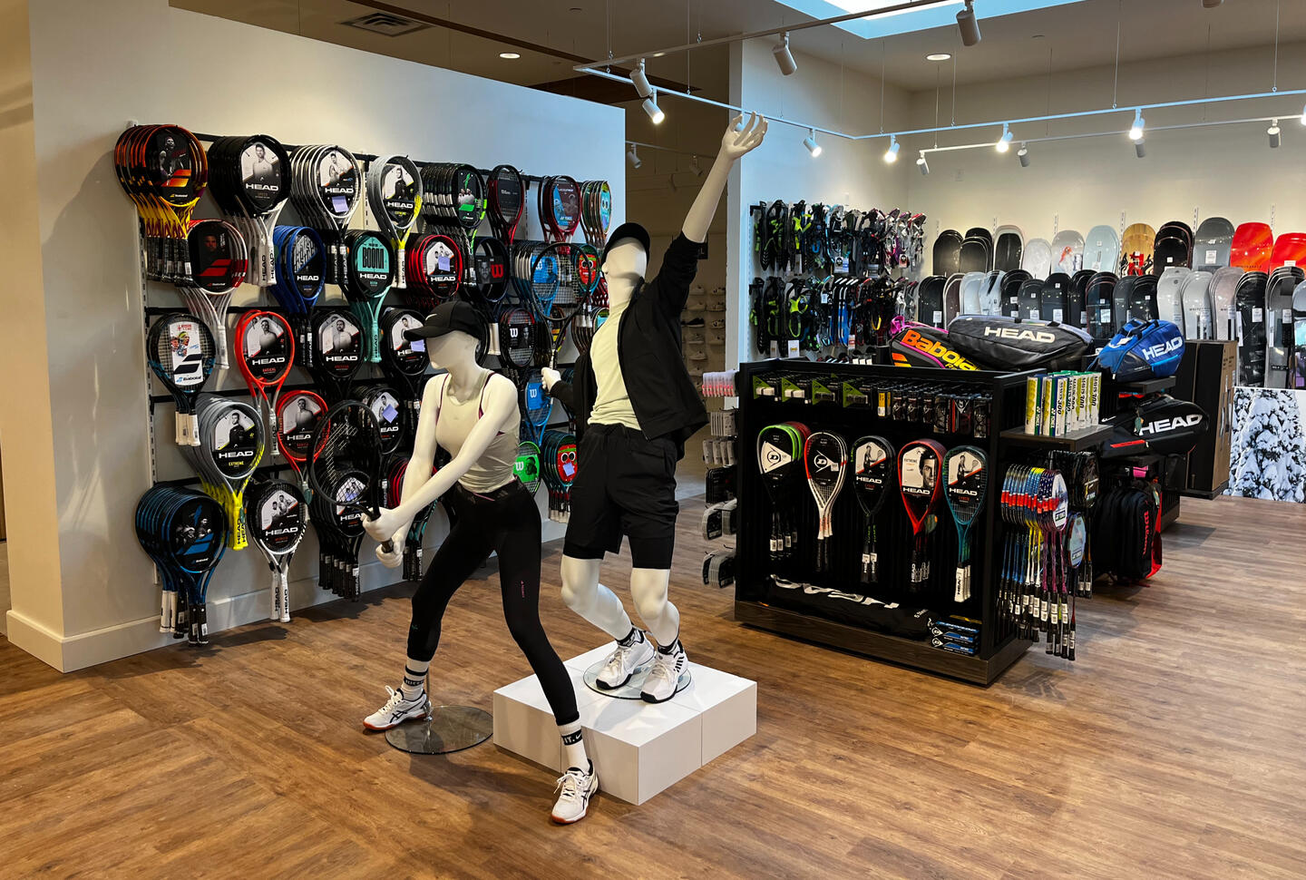 Sporting Life Mapleview, Tennis