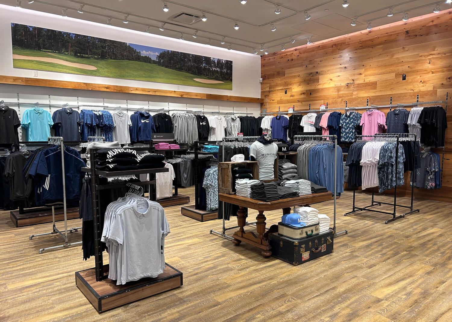 Golf Town Studio X, Custom Fitting Centre, Laeaside